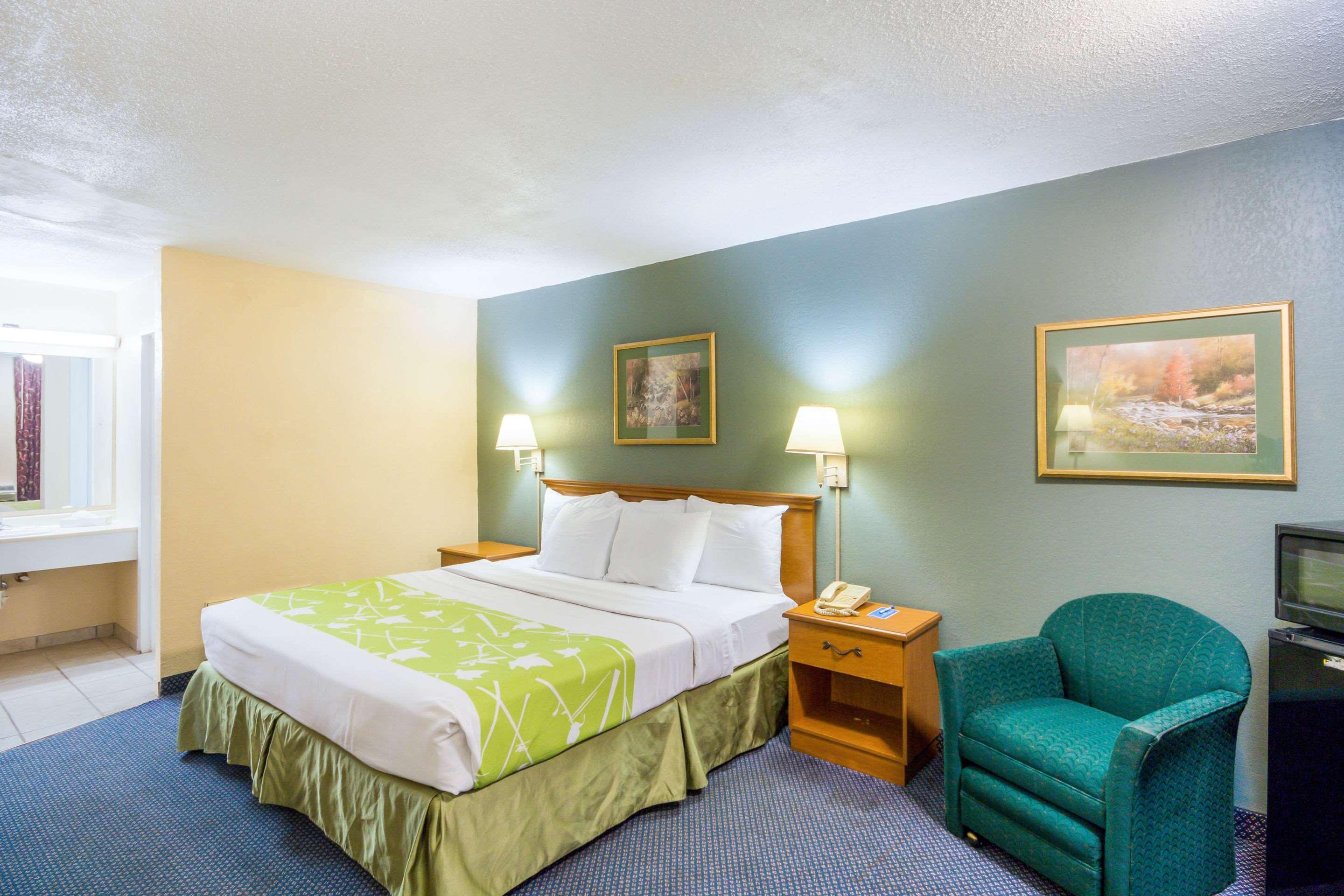 Rodeway And Hotel Portsmouth